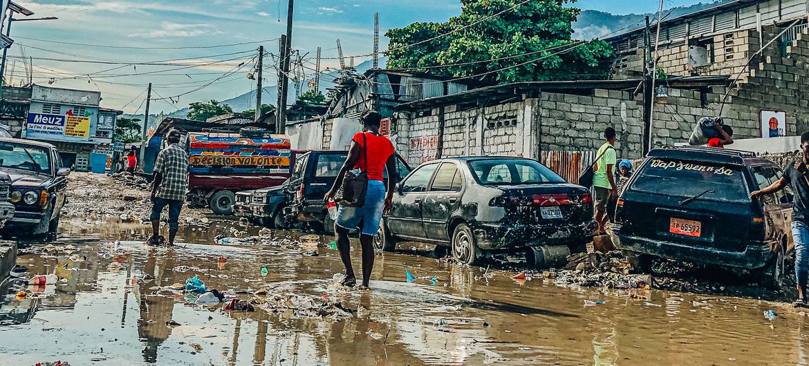 Viol Ncia De Gangues No Haiti Obriga Mil Pessoas A Fugirem Casa